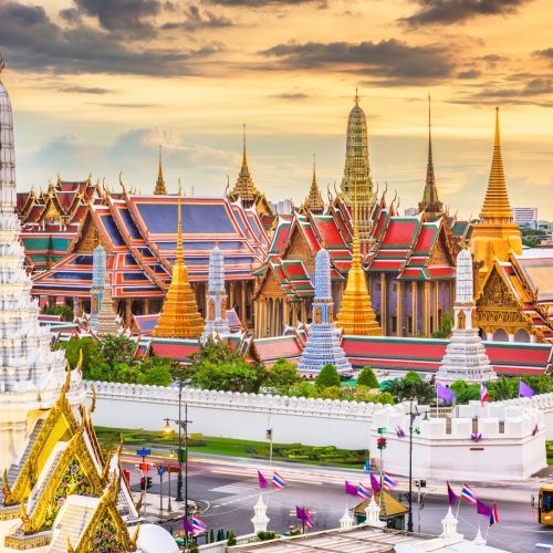 So sánh nhập hàng Trung Quốc và hàng Thái