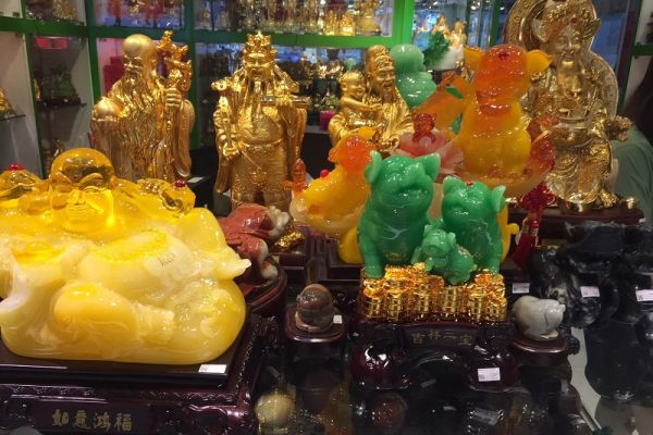 Nhập hàng vật phẩm phong thủy Trung Quốc về Việt Nam